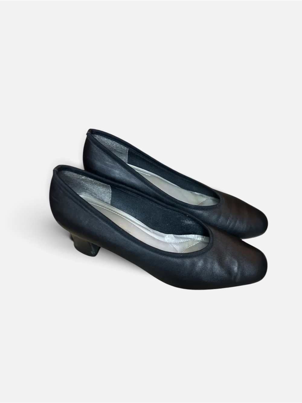 Naturalizer Black Leather Low Heel Pumps 9.5N Comfort Career Office Shoes